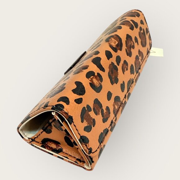 Fossil Sophia Sunglass Eye Glass Triangle Case Cheetah Print New - Picture 3 of 4